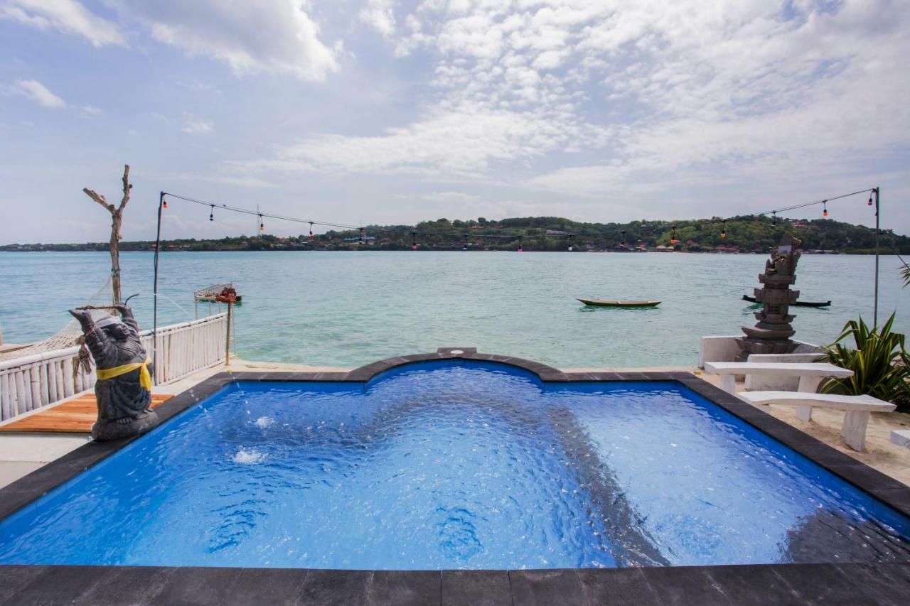 The Waterfront Beach House นูซาเลมโบงัน ภายนอก รูปภาพ