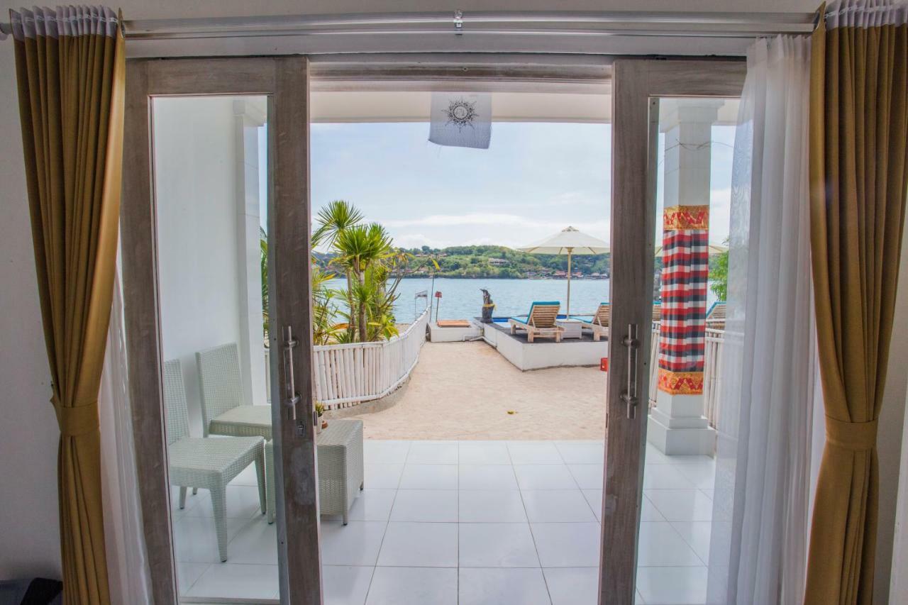 The Waterfront Beach House นูซาเลมโบงัน ภายนอก รูปภาพ