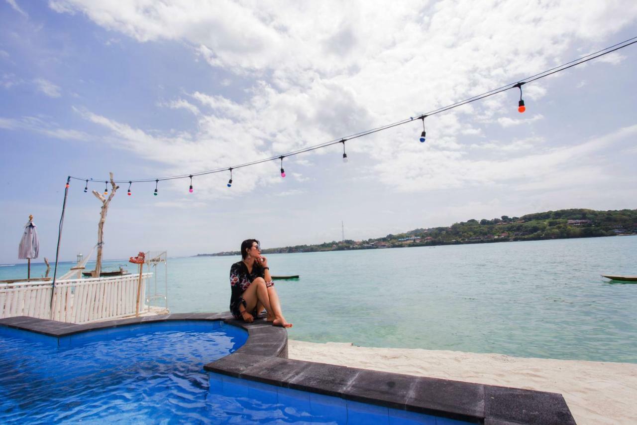 The Waterfront Beach House นูซาเลมโบงัน ภายนอก รูปภาพ