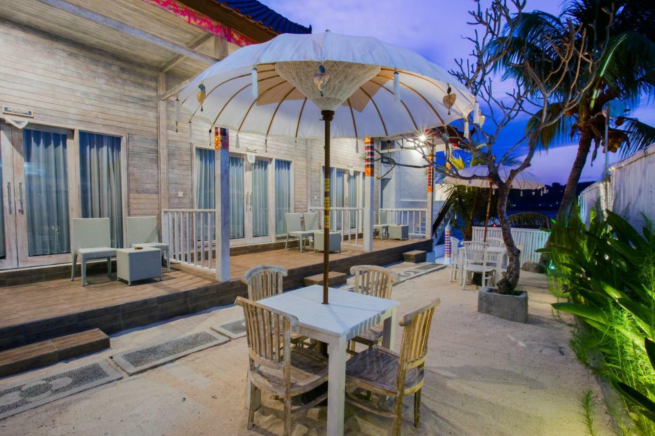 The Waterfront Beach House นูซาเลมโบงัน ภายนอก รูปภาพ
